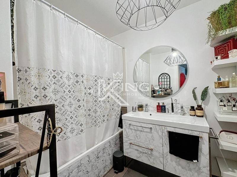 Appartement - 77 m² - 4 pièces