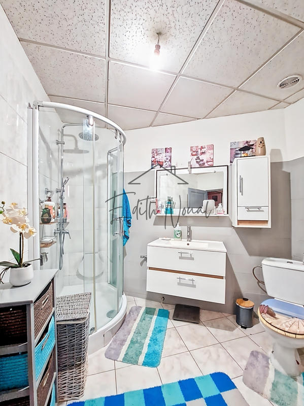 Appartement - 160 m² - 8 pièces