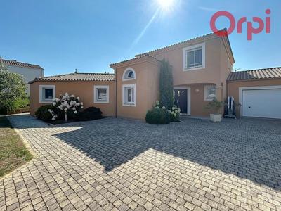 Villa - 181 m² - 5 pièces