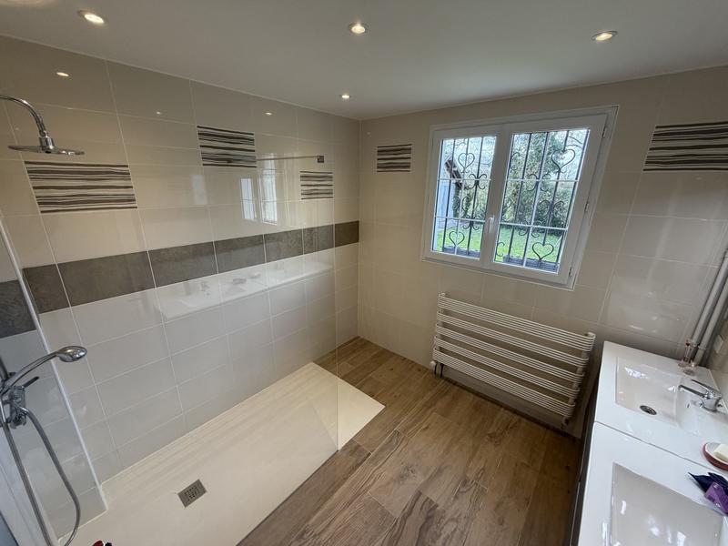 Villa - 263 m² - 7 pièces