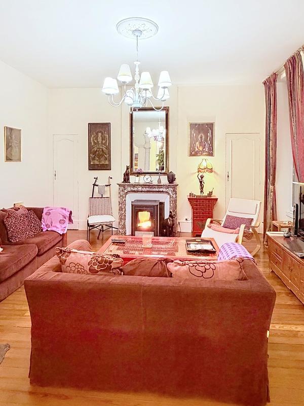 Appartement - 187 m² - 7 pièces