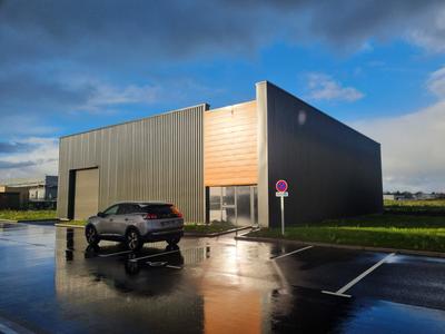 Local d'activités - 330 m²