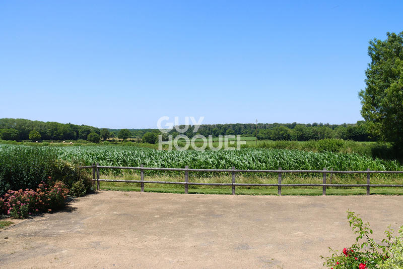 Maison - 225 m² - 9 pièces