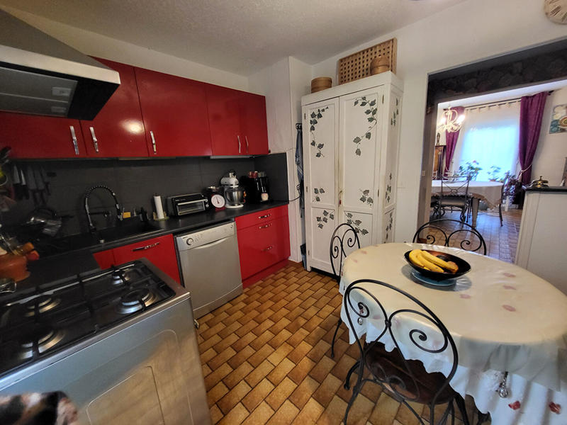 Maison - 90 m² - 5 pièces