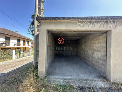 Parking / Garage - 14 m²