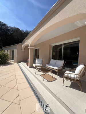 Maison - 165 m² - 5 pièces