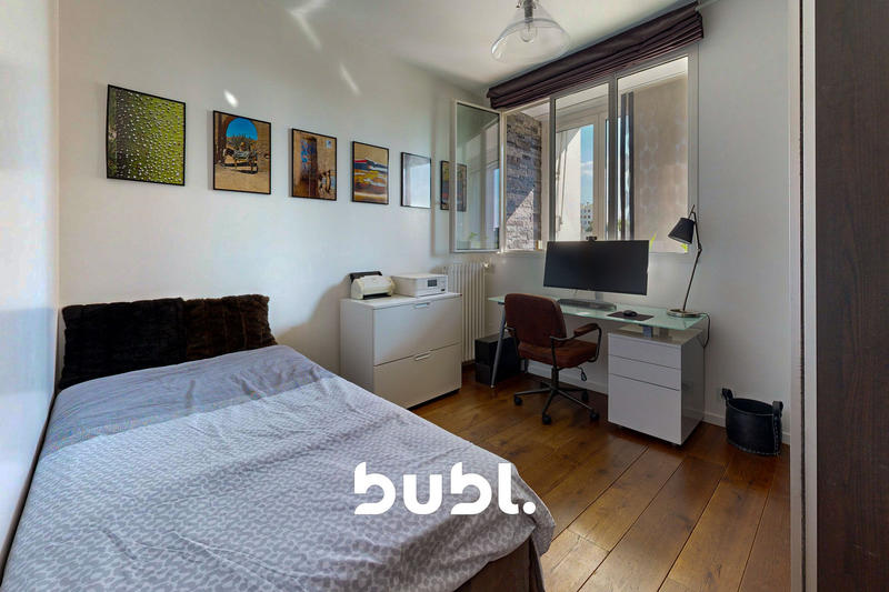 Appartement - 125 m² - 6 pièces