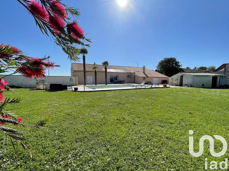 Maison - 219 m² - 8 pièces