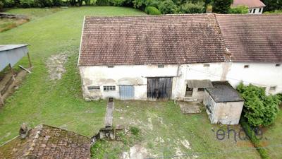 Corps de ferme - 400 m² - 4 pièces