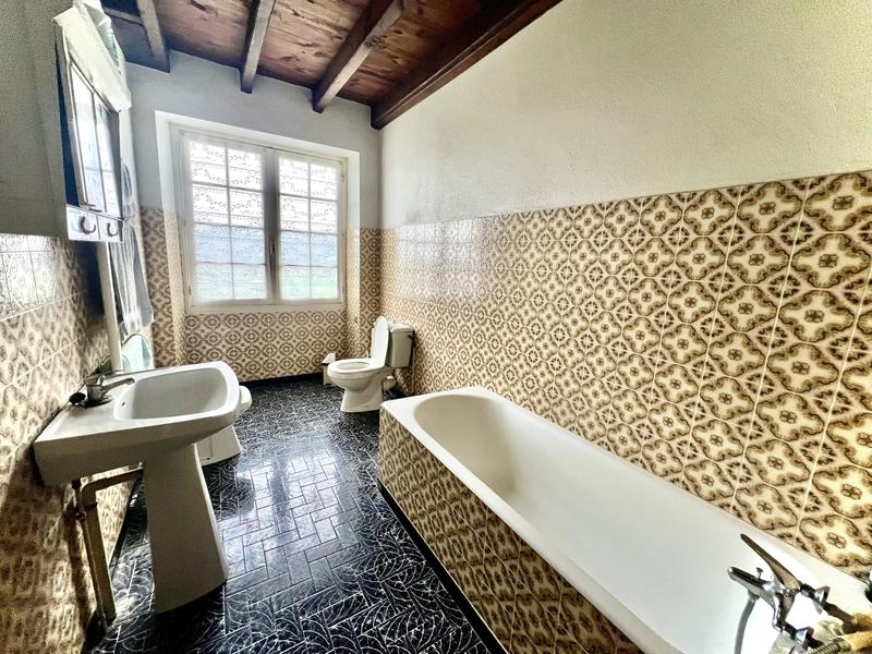 Villa - 172 m² - 8 pièces