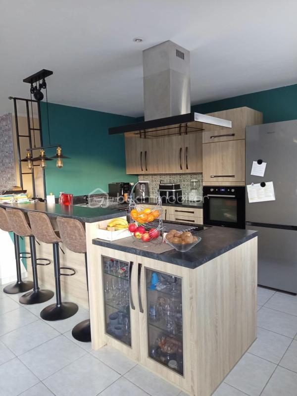 Maison - 93 m² - 5 pièces