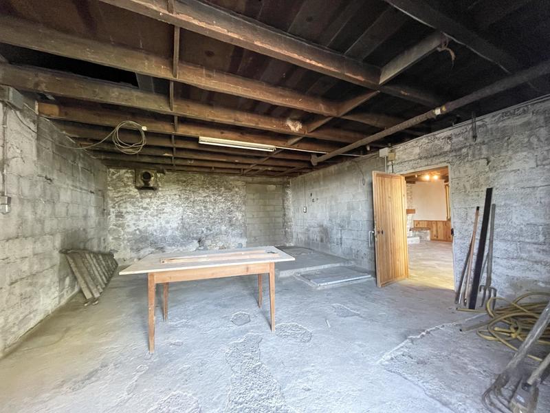 Maison traditionnelle - 200 m² - 8 pièces