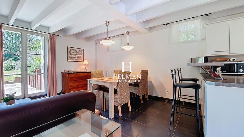 Maison - 738 m² - 10 pièces