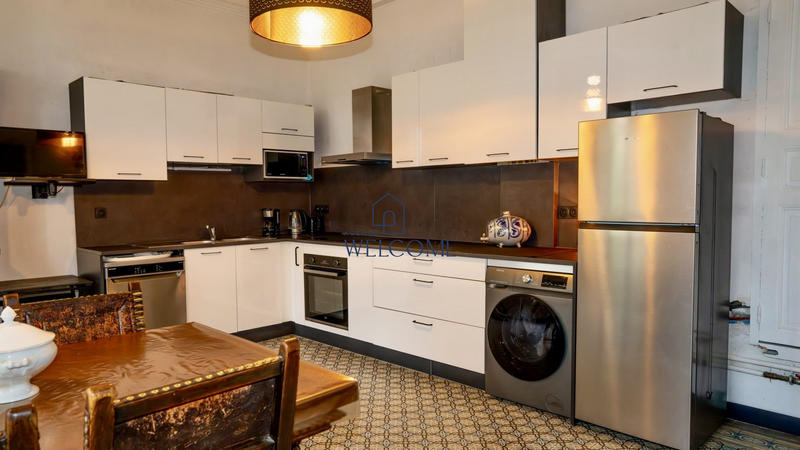 Château - 167 m² - 3 pièces