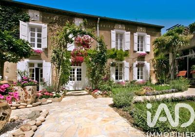 Maison - 271 m² - 10 pièces