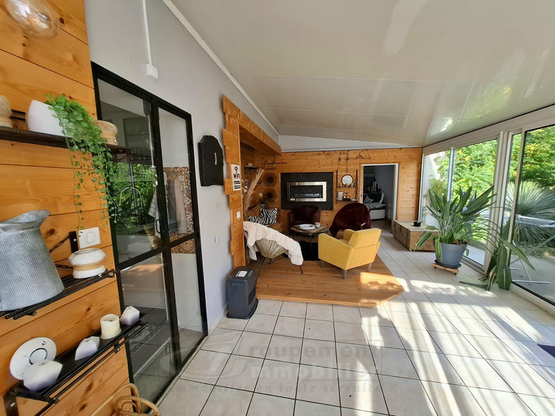 Maison - 174 m² - 8 pièces