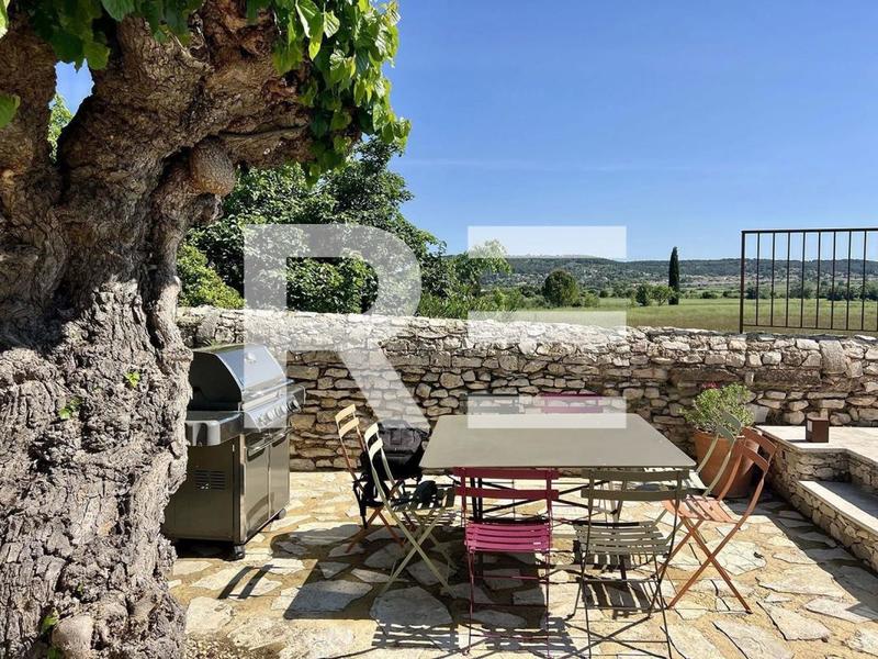 Maison - 298 m² - 7 pièces