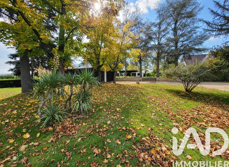 Maison - 250 m² - 8 pièces