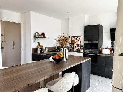 Appartement - 97 m² - 3 pièces