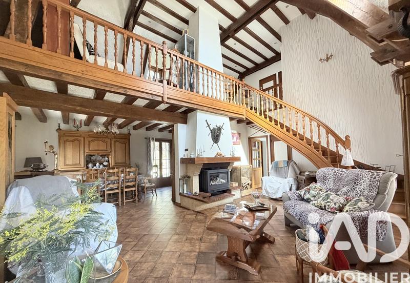 Maison - 160 m² - 7 pièces