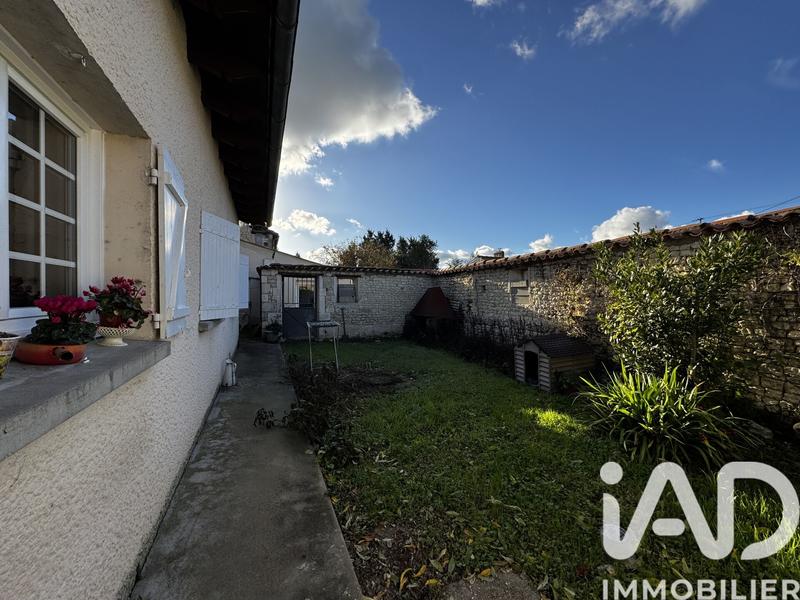 Maison - 306 m² - 9 pièces