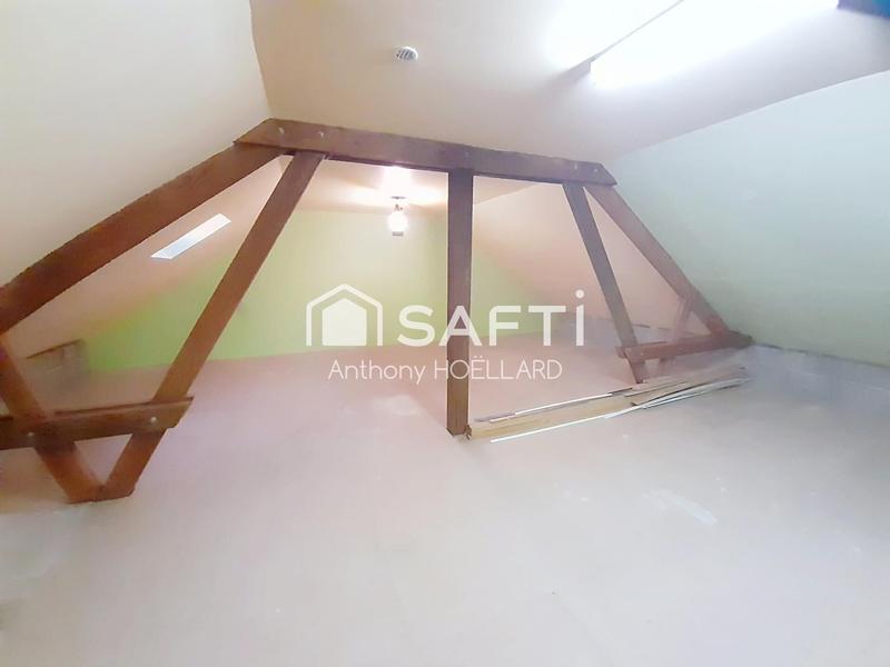 Maison - 99 m² - 5 pièces