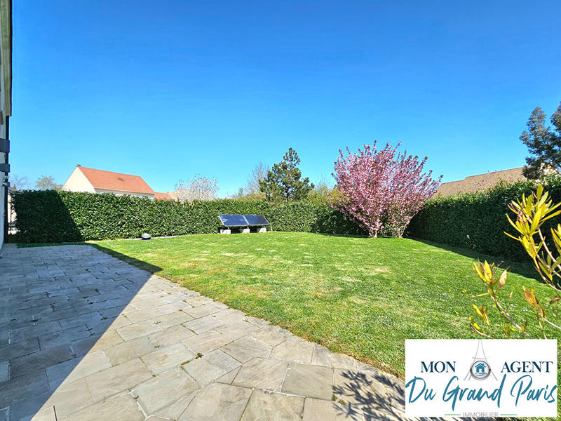 Maison - 480 m² - 10 pièces