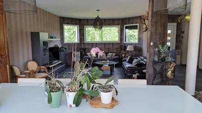 Maison contemporaine - 240 m² - 8 pièces