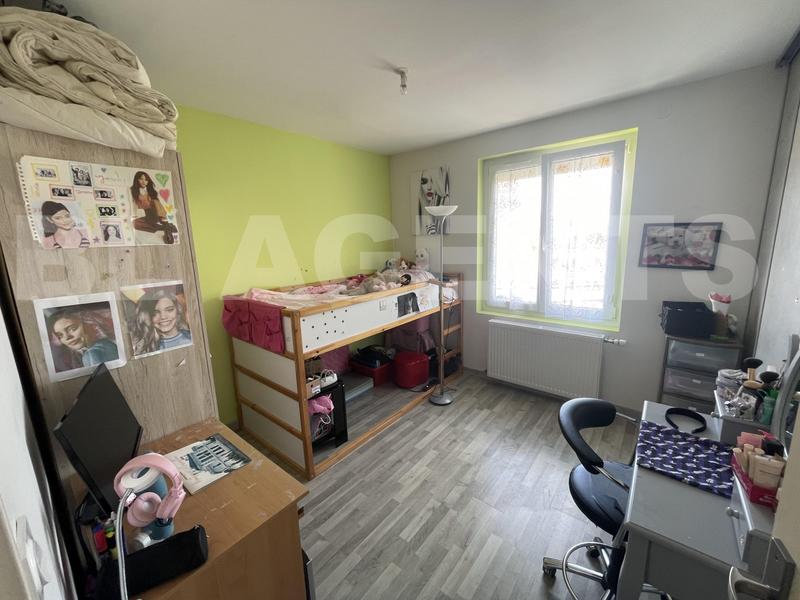 Villa - 157 m² - 8 pièces