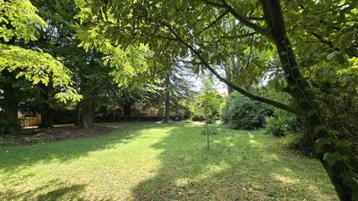 Terrain constructible - 1 450 m²