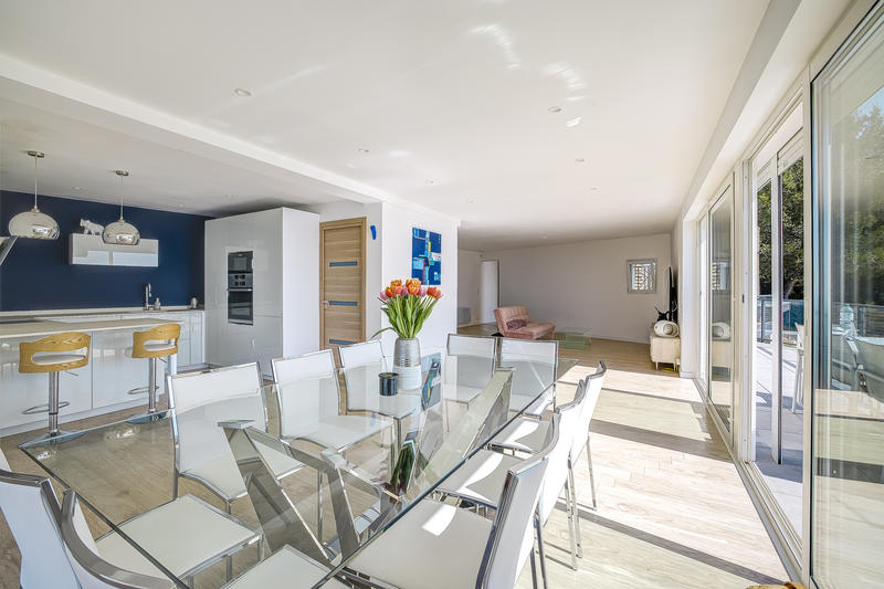 Villa - 144 m² - 5 pièces