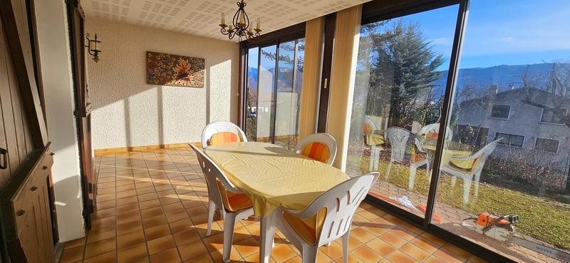 Maison - 93 m² - 4 pièces