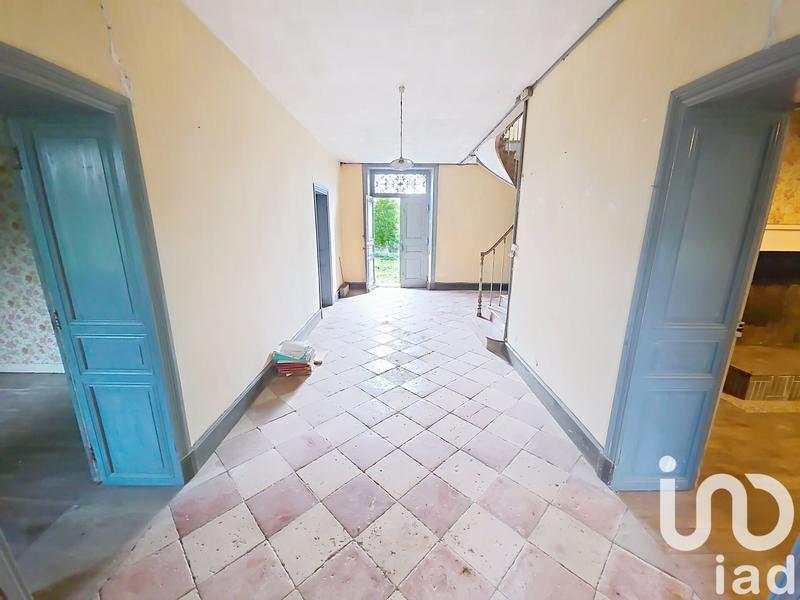 Maison - 390 m² - 12 pièces