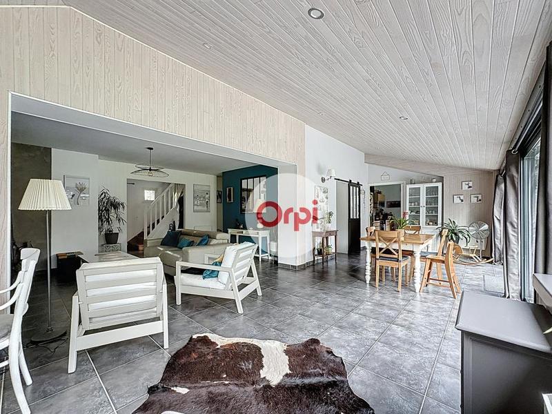 Maison - 145 m² - 6 pièces