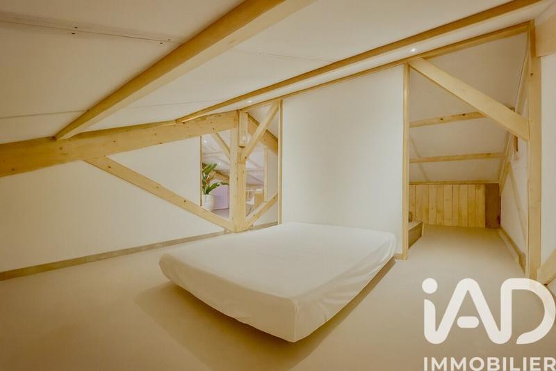 Maison - 140 m² - 9 pièces