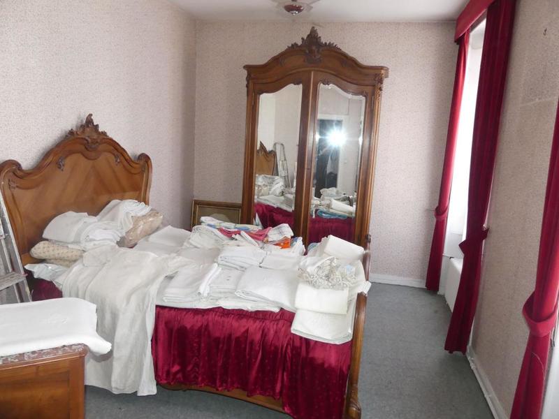 Maison - 312 m² - 10 pièces