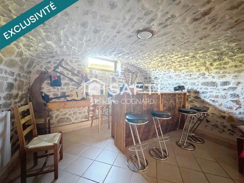 Maison - 101 m² - 5 pièces