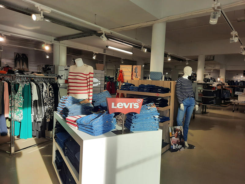 Local commercial - 384 m² - 3 pièces