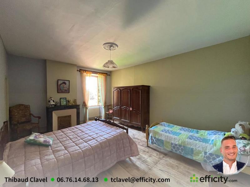 Maison - 208 m² - 6 pièces