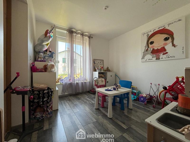 Maison - 226 m² - 7 pièces