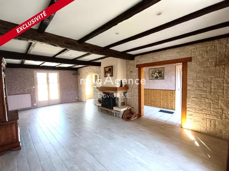 Maison traditionnelle - 131 m² - 6 pièces