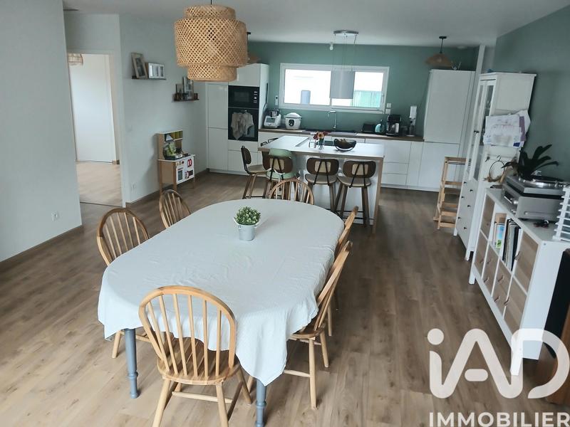 Maison - 143 m² - 6 pièces