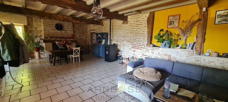 Maison en pierre - 185 m² - 6 pièces