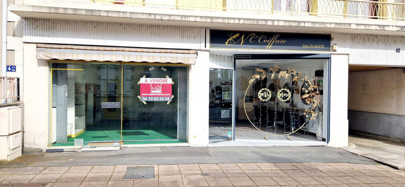 Local commercial - 30 m² - 2 pièces