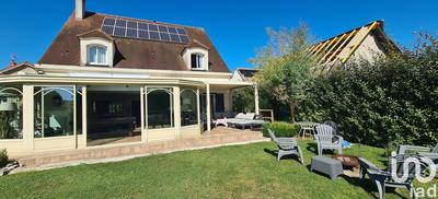 Maison - 219 m² - 6 pièces