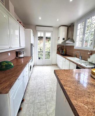 Appartement - 96 m² - 4 pièces