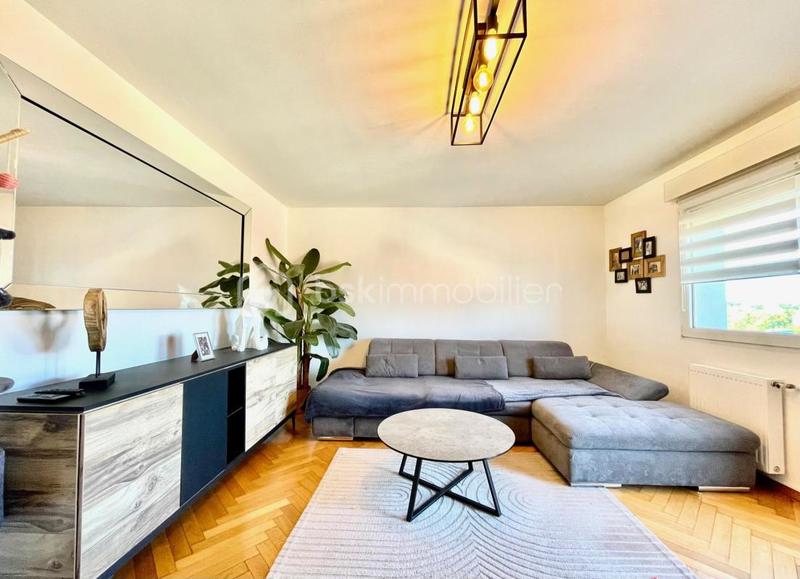 Appartement - 95 m² - 5 pièces