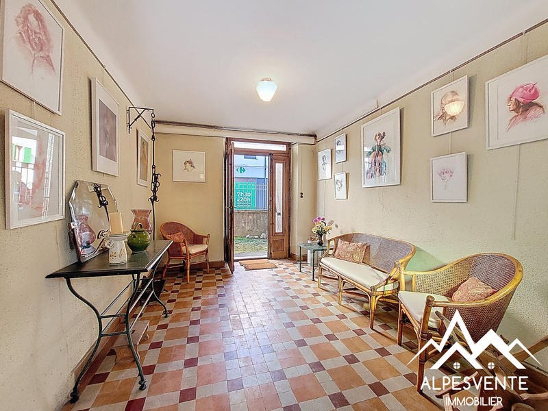 Maison ancienne - 294 m² - 13 pièces