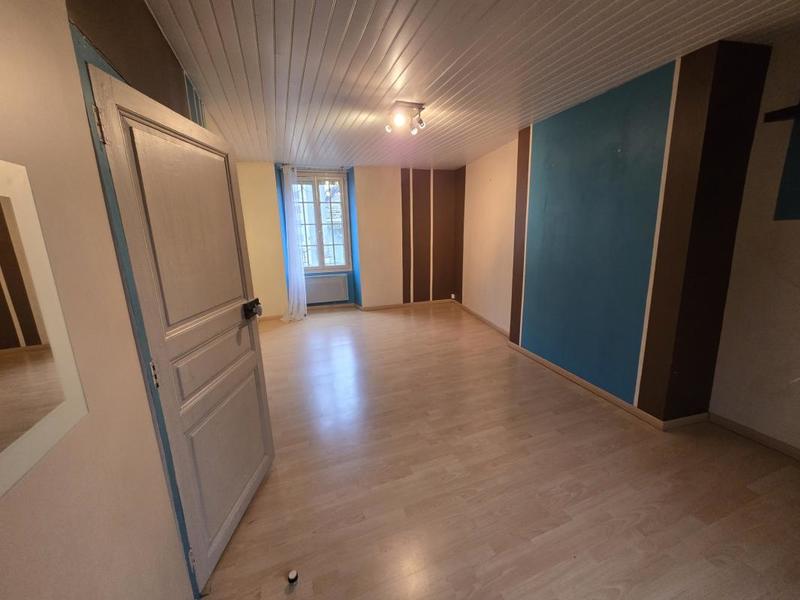 Maison de village - 90 m² - 5 pièces