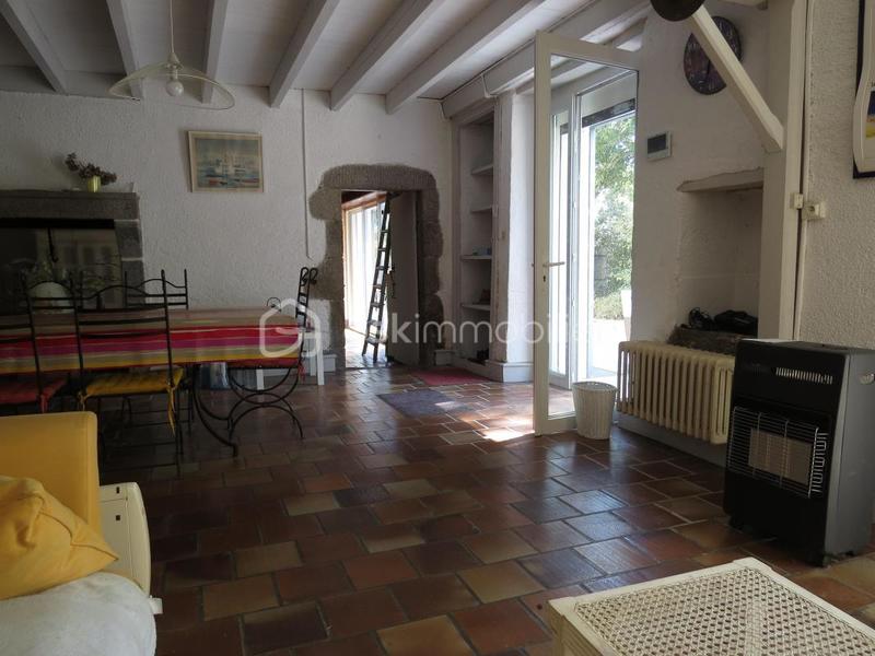 Longère - 232 m² - 6 pièces